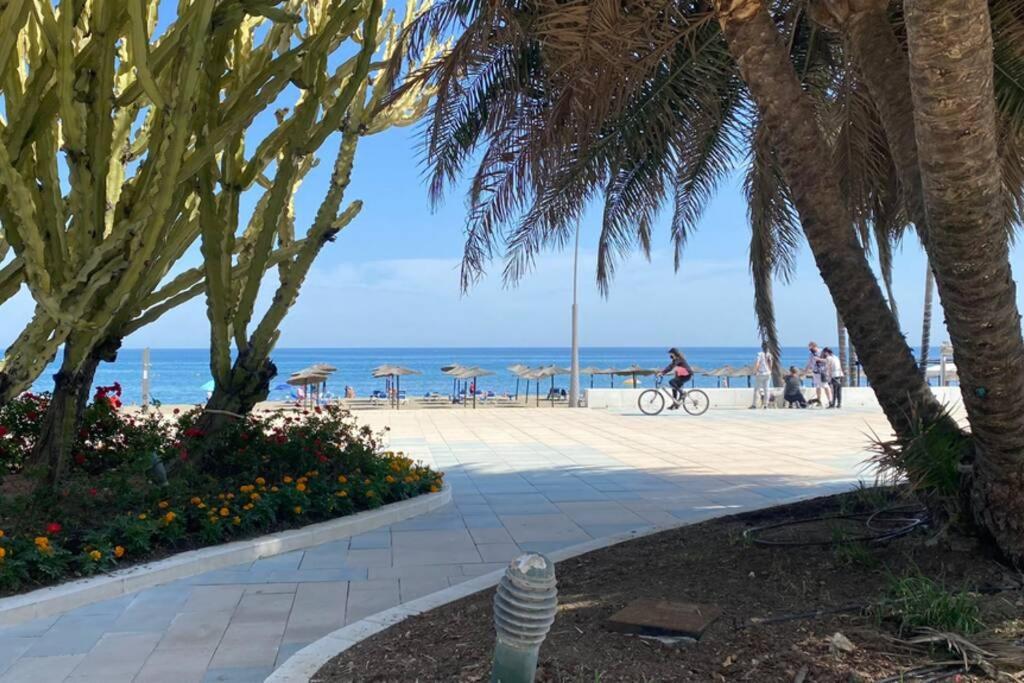 Diana Centro, A 500 M De La Playa, Plaza De Garaje Incluida Apartament